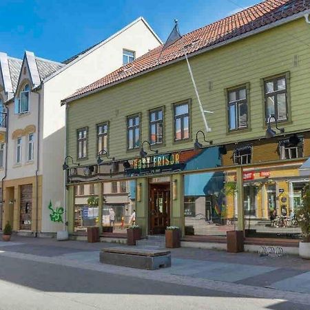 Ditt Private Hotellrom Tromsø Eksteriør bilde